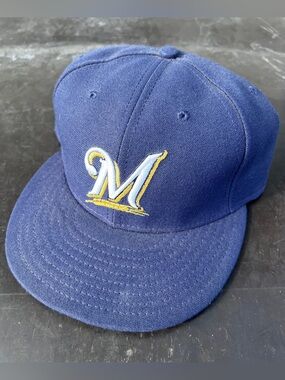 NICE New Era size 7 1/2 Milkwaukee Brewers Blue Baseball Fitted Hat MLB